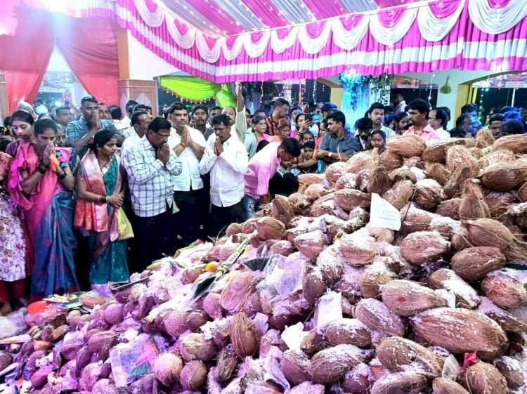 वैभव नाईक यांची पेंडूर येथील मांड उत्सवाला भेट.