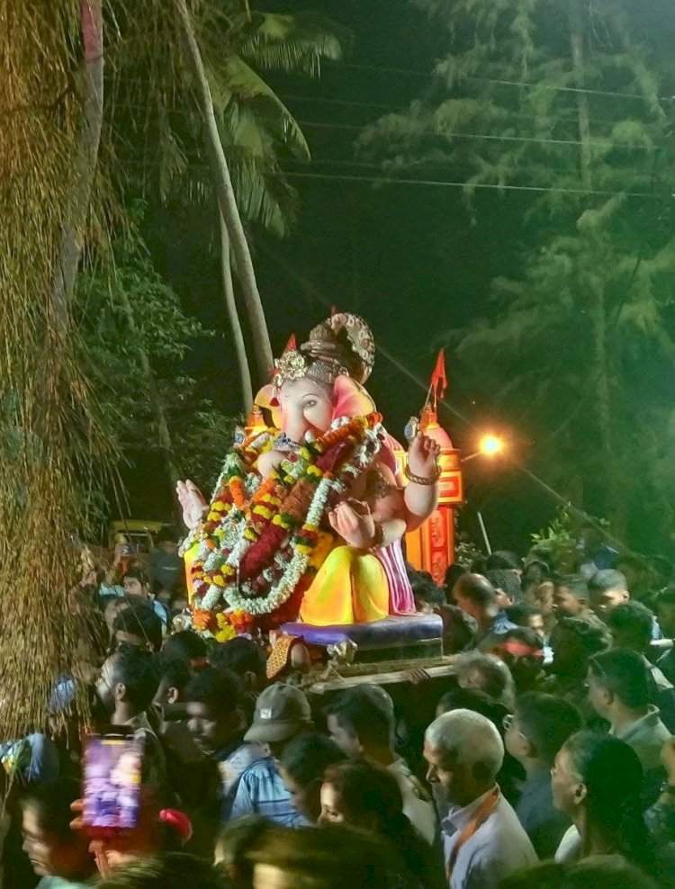 उभादांडा येथील गणपती मूर्तीचे विसर्जन