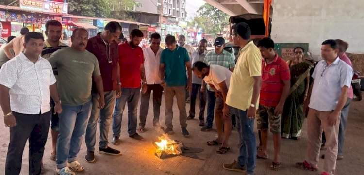पहलगाम येथील भ्याड हल्ल्याचा बांदा येथे हिंदू एकता मंचच्या वतीने निषेध