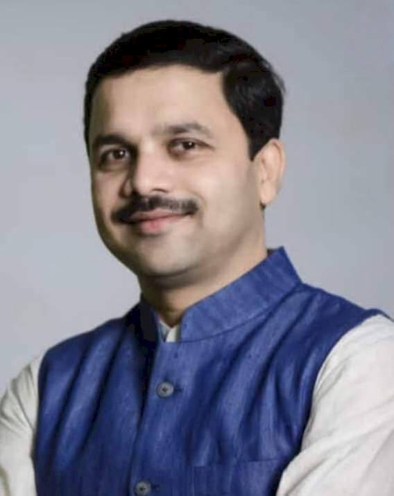 महाराष्ट्र राज्य काजू मंडळावर मनीष दळवी यांची तज्ञ संचालक म्हणून निवड