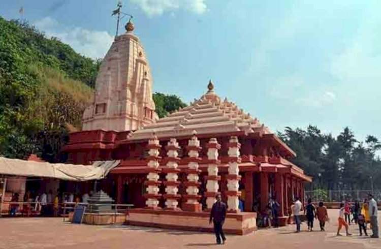 गणपतीपुळे संस्थानकडून मराठवाड्यातील नुकसानग्रस्तांकरिता ४२ लाखांची मदत