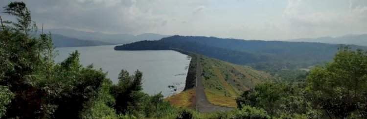 तिलारी धरण १००% भरले.....नदीकाठच्या गावांना प्रशासनाने दिला सतर्कतेचा इशारा