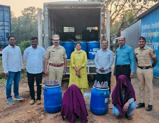 गोवा बनावटीची दारू वाहतूक केल्याप्रकरणी गुजरात येथील दोघे ताब्यात