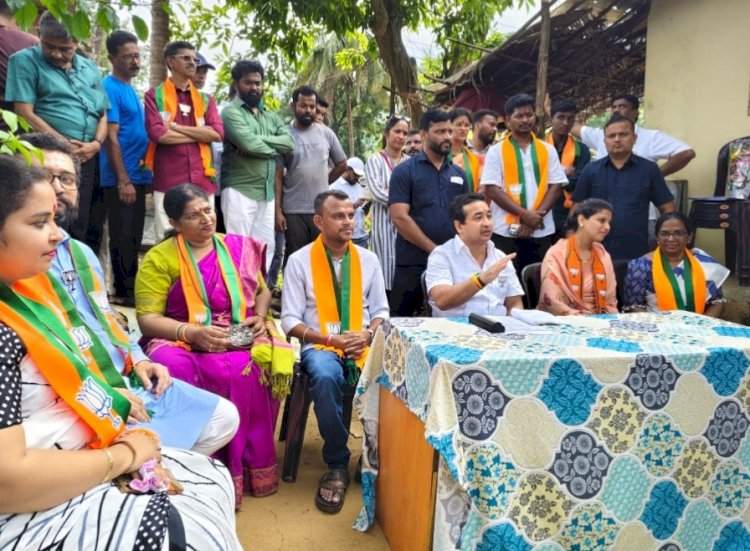 पालकमंत्री नितेश राणे यांचा सावंतवाडीत कॉर्नर सभेवर भर