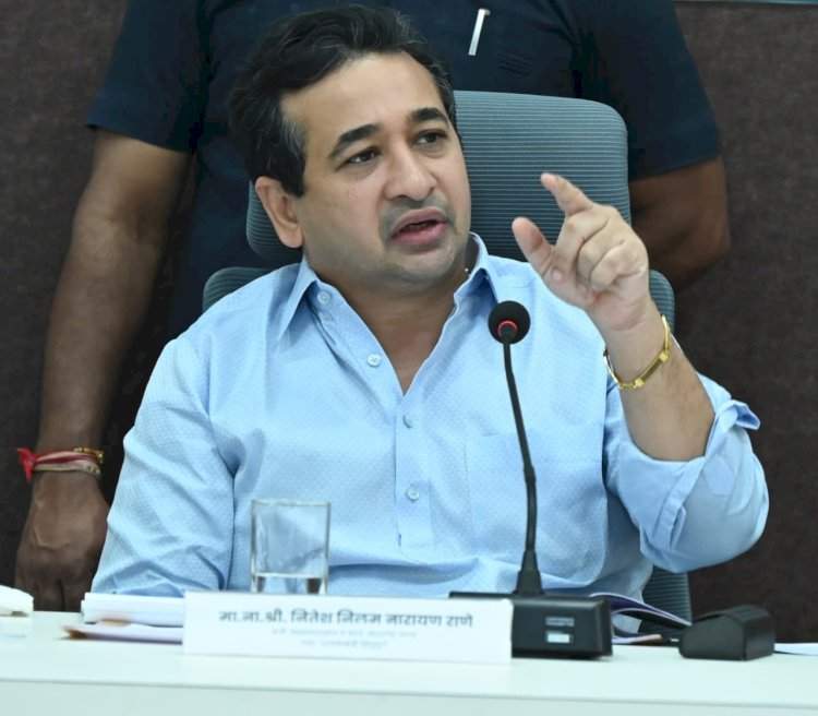 गणेशोत्सव निर्विघ्न पार पाडण्यासाठी प्रशासनाने अलर्ट मोडवर रहा – पालकमंत्री नितेश राणे